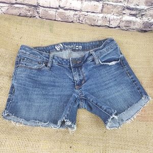 Bullhead DIY Denim Cutoffs